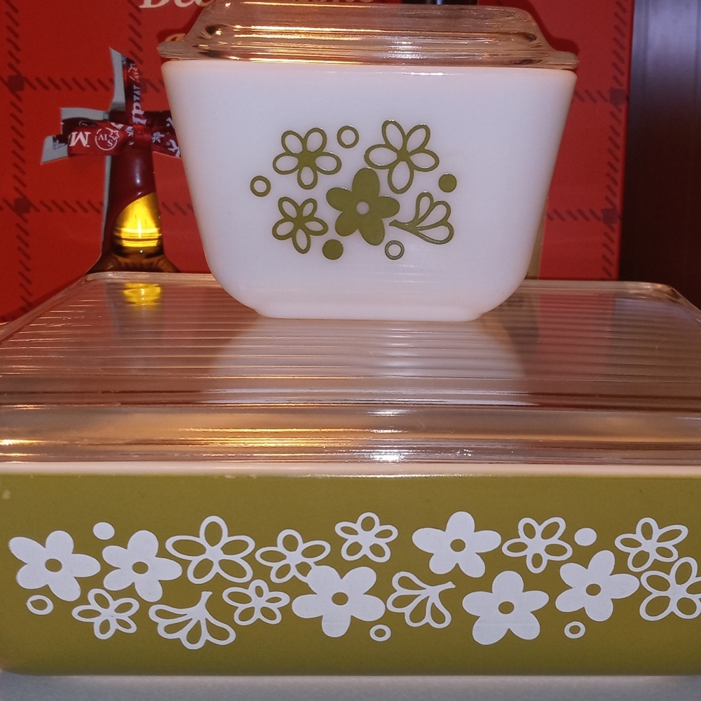 Vintage Pyrex Fridgie Lot!!